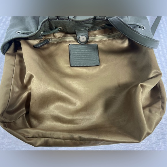 4019: Coach Olive Green Pebbled Leather Drawstring Backpack - Picture 10 of 13